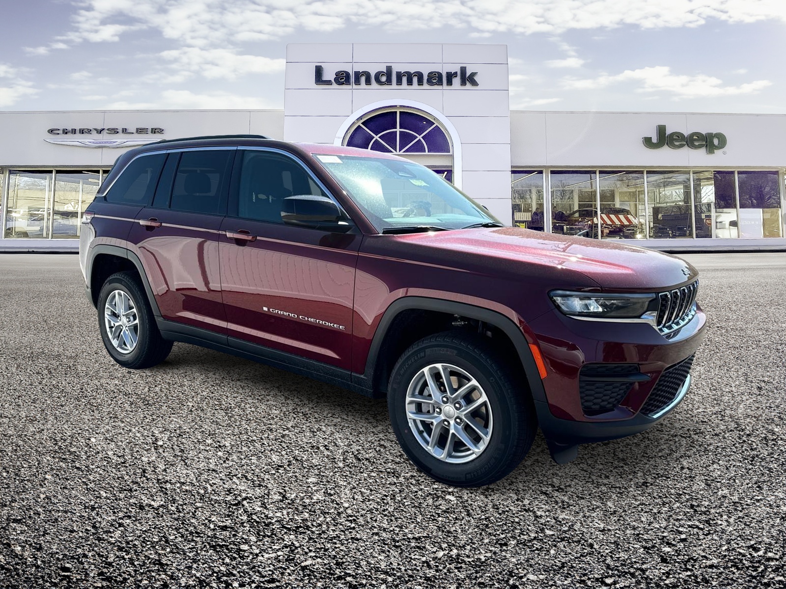 2024 JEEP GRAND CHEROKEE Laredo X 1