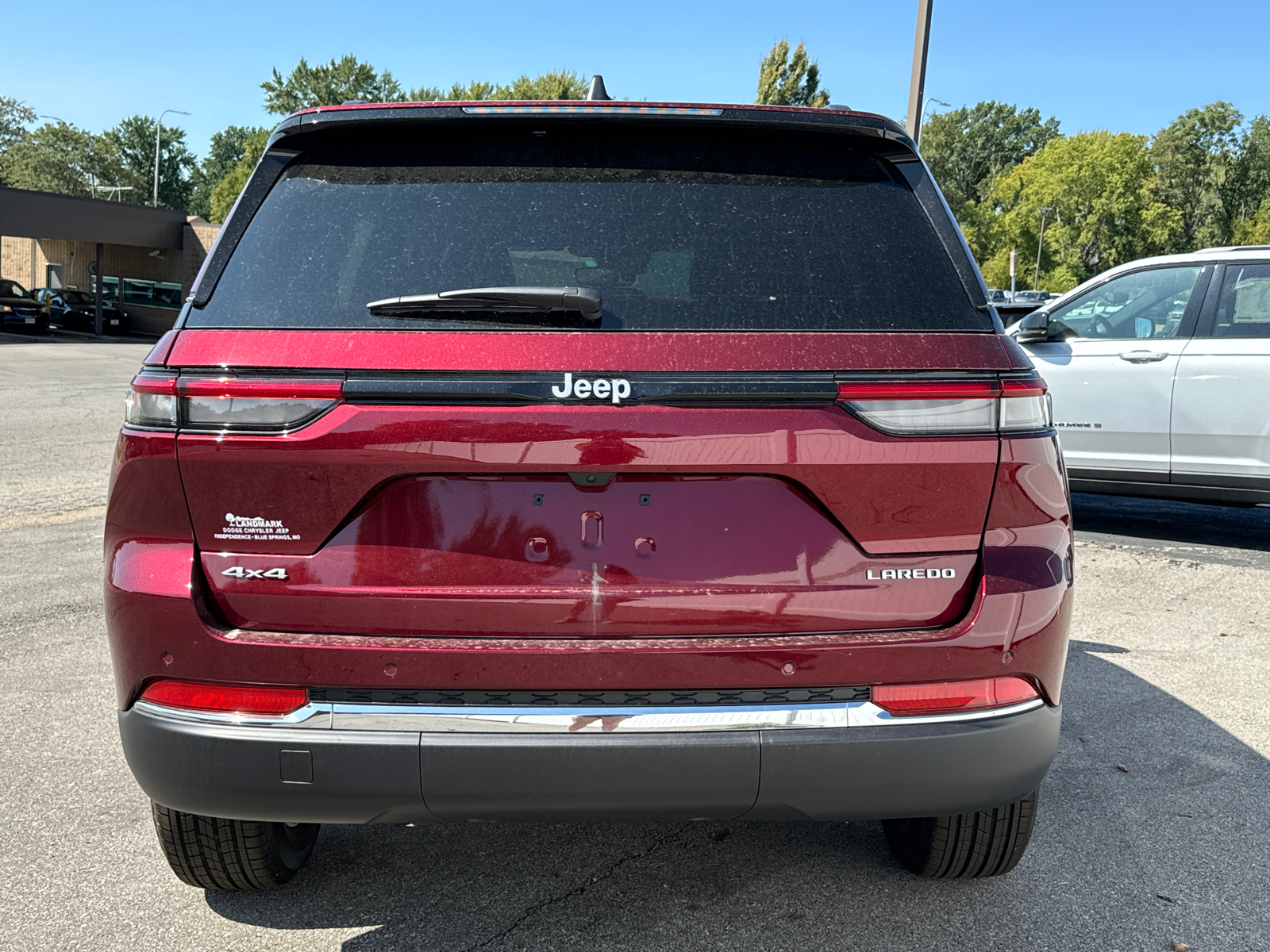 2024 JEEP GRAND CHEROKEE Laredo X 4