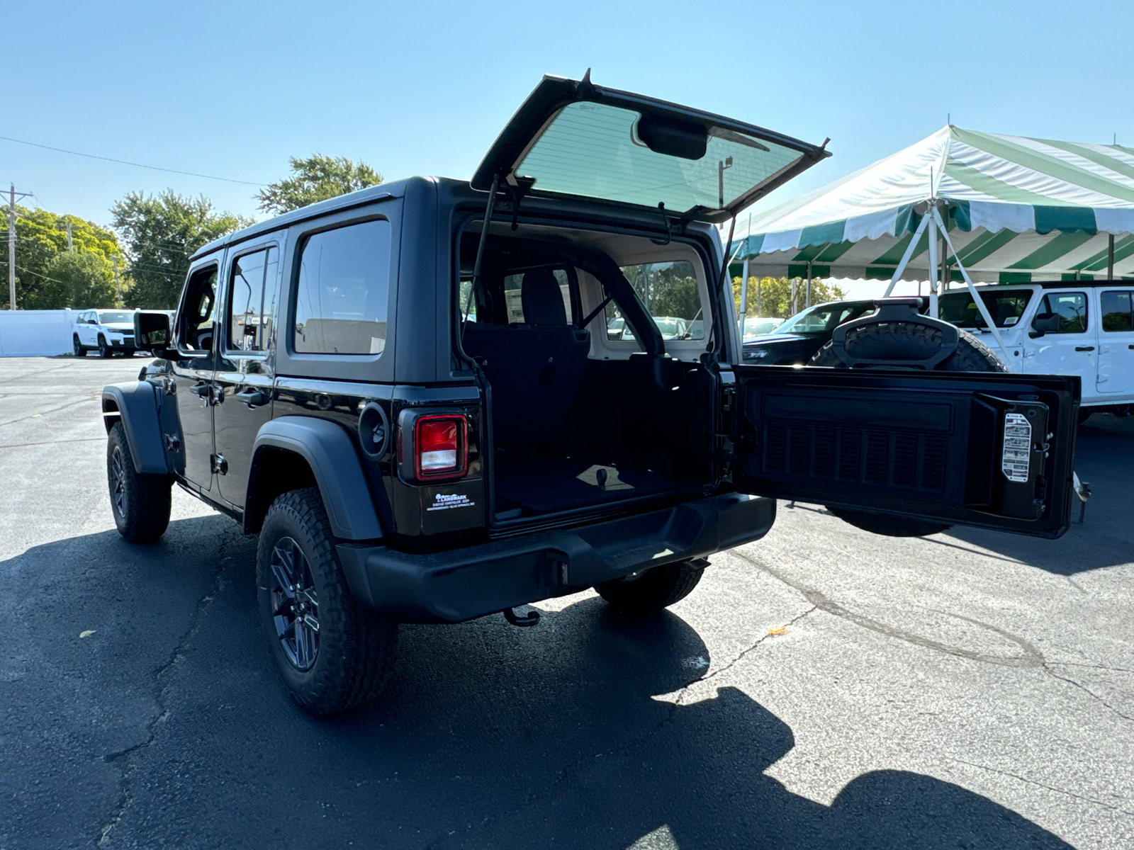 2024 JEEP WRANGLER Sport S 18