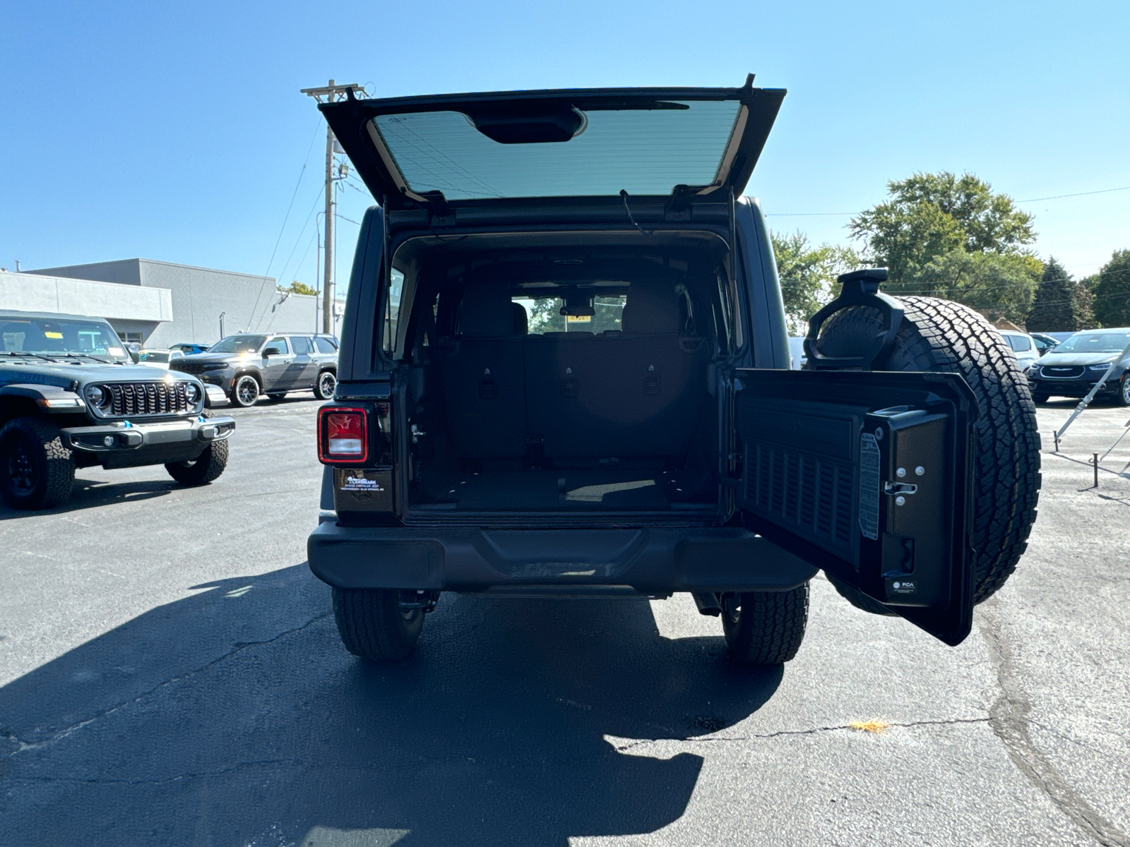 2024 JEEP WRANGLER Sport S 19