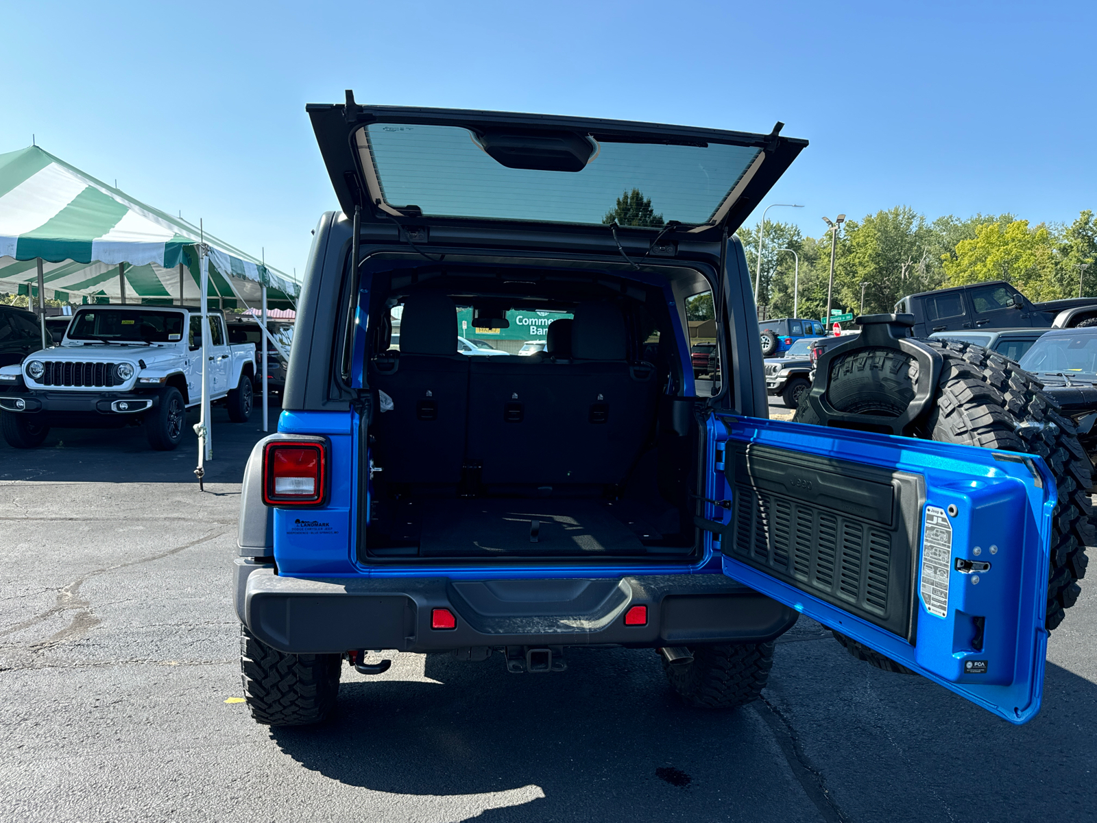 2024 JEEP WRANGLER Willys 19