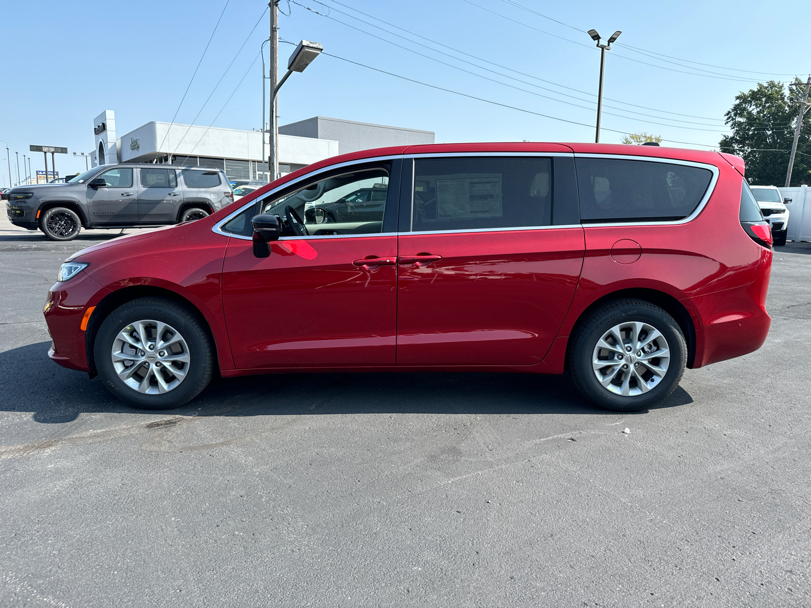 2024 CHRYSLER PACIFICA Touring L 3