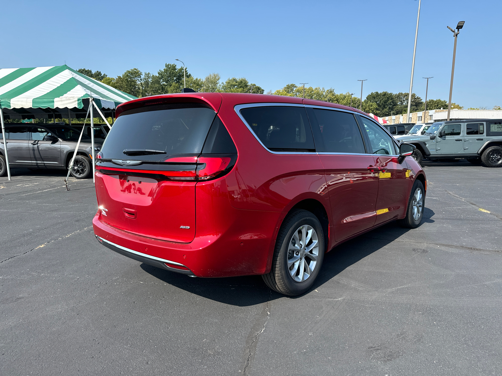 2024 CHRYSLER PACIFICA Touring L 5