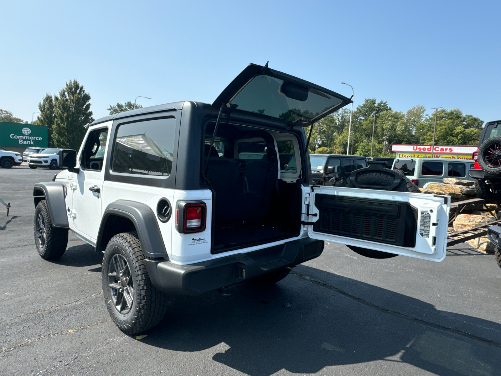 2024 JEEP WRANGLER Sport S 17