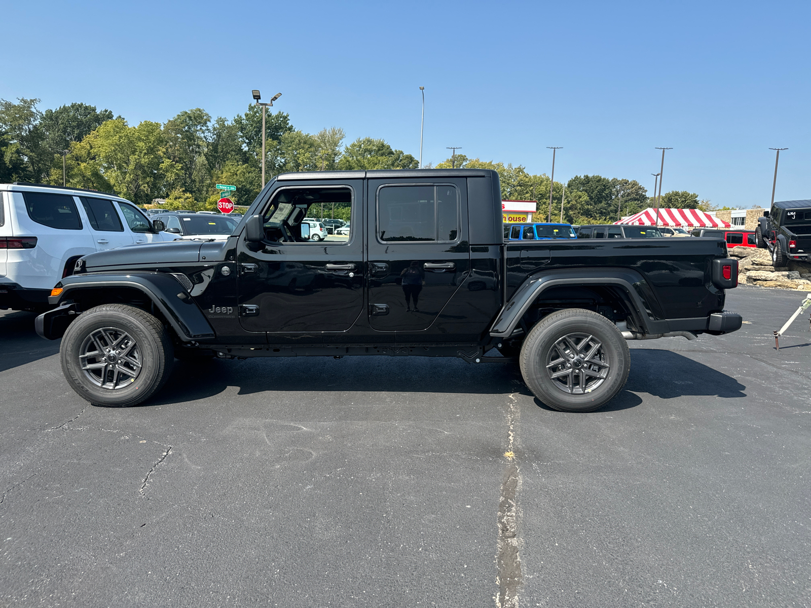 2024 JEEP GLADIATOR Sport S 3