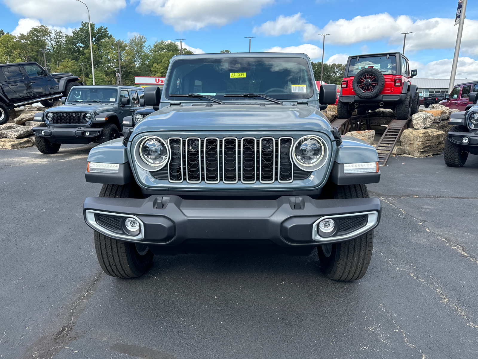 2024 JEEP WRANGLER Sahara 2