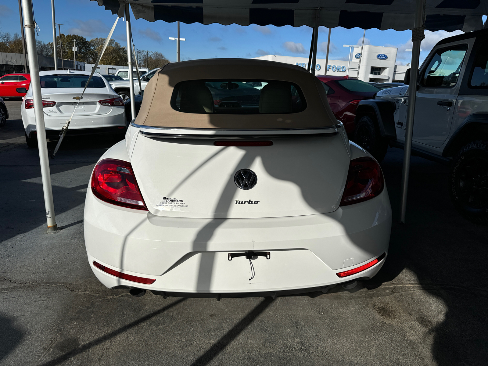 2013 VOLKSWAGEN BEETLE CONVERTIBLE 2.0T w/Sound/Nav 4