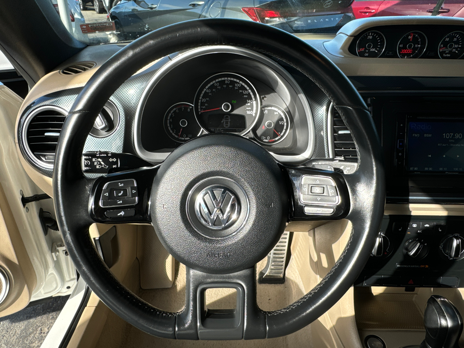 2013 VOLKSWAGEN BEETLE CONVERTIBLE 2.0T w/Sound/Nav 13