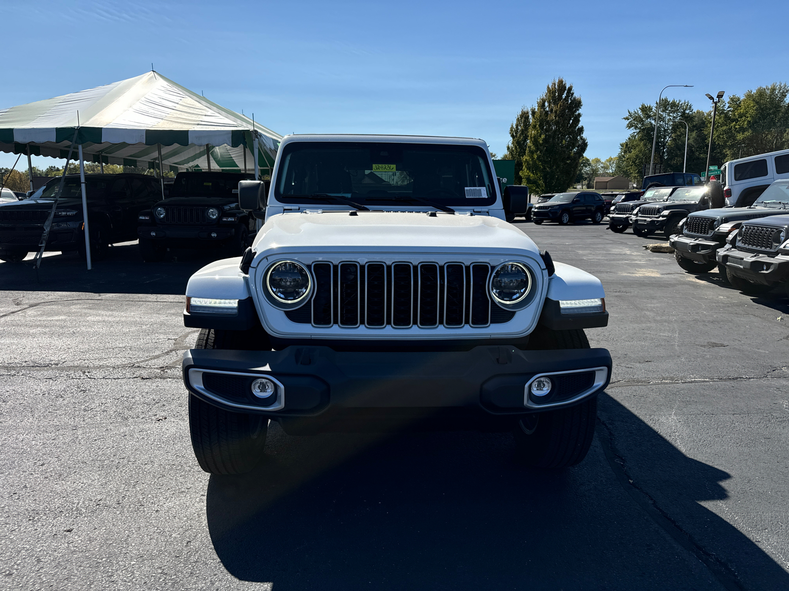 2024 JEEP WRANGLER Sahara 2