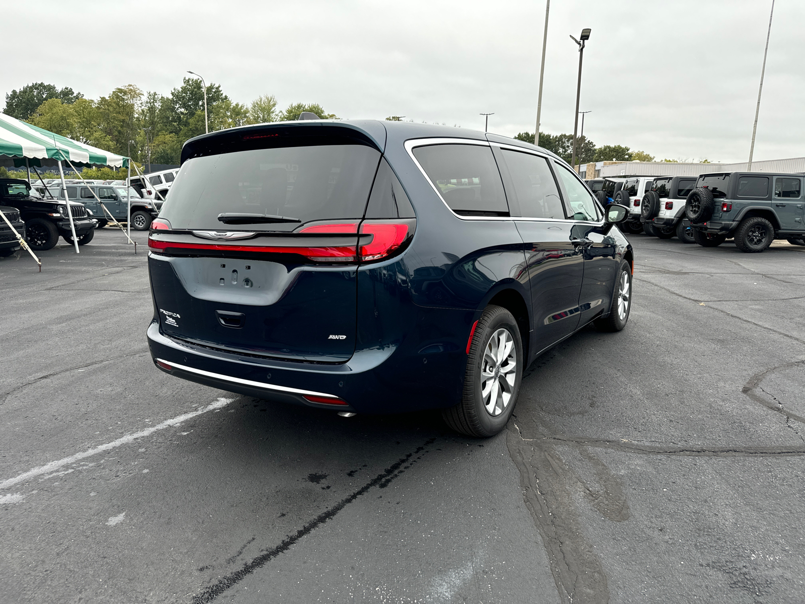 2024 CHRYSLER PACIFICA Touring L 5