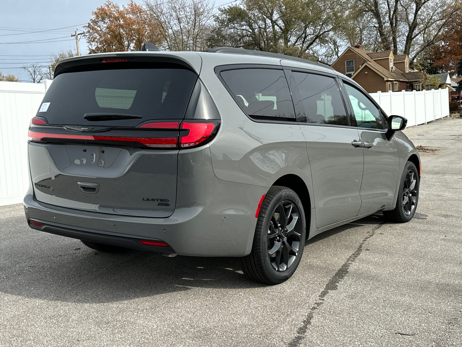 2025 CHRYSLER PACIFICA Limited 5