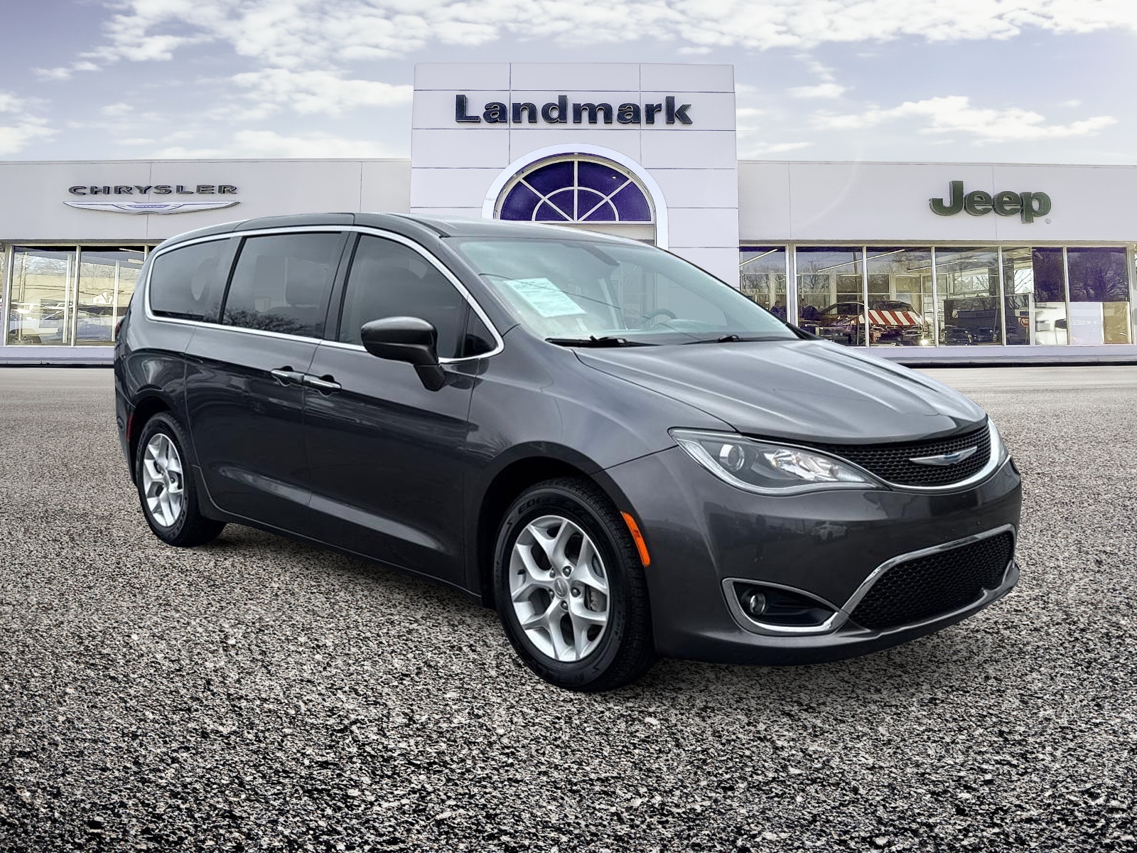 2018 CHRYSLER PACIFICA Touring Plus 1