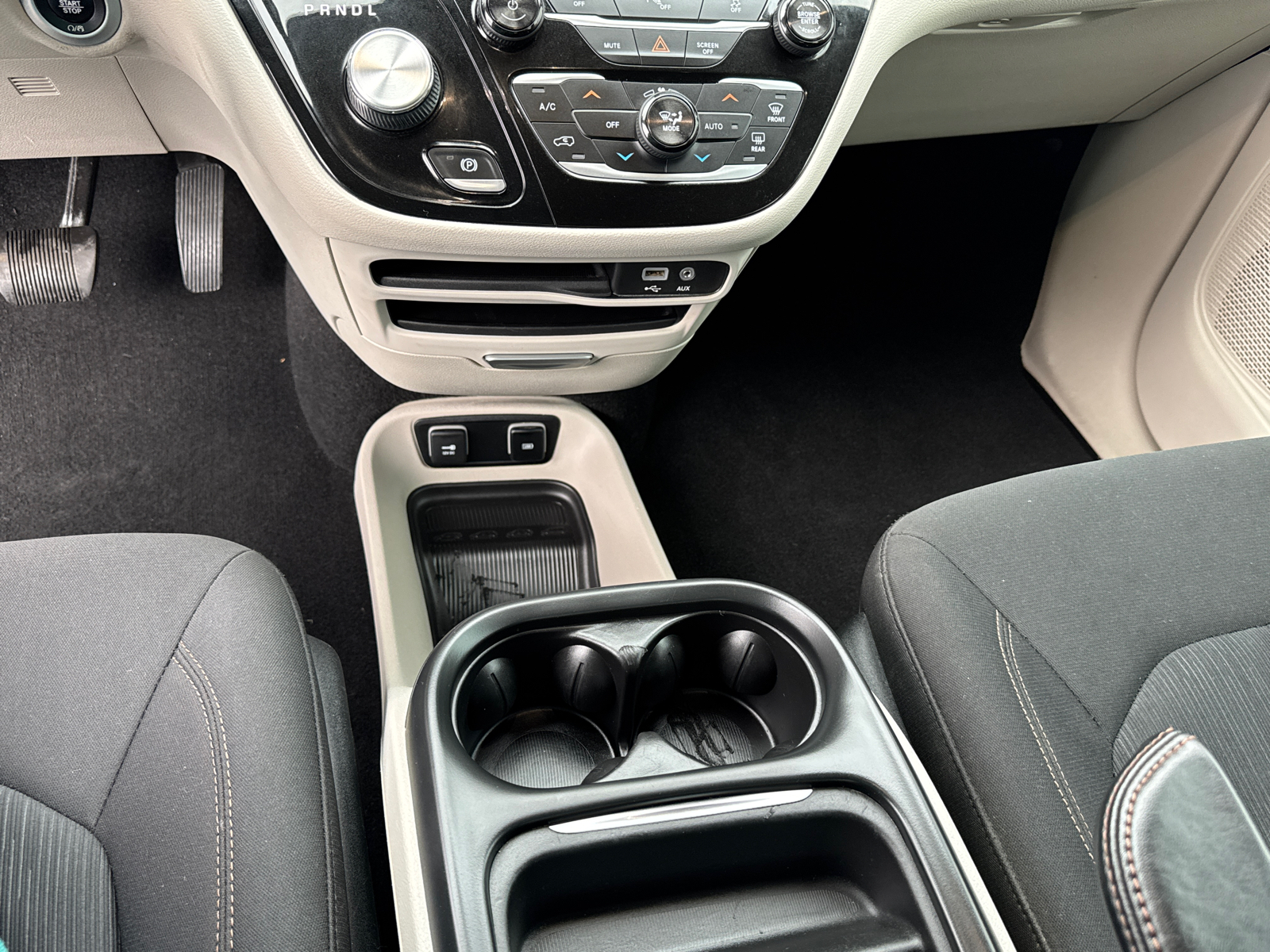 2018 CHRYSLER PACIFICA Touring Plus 14