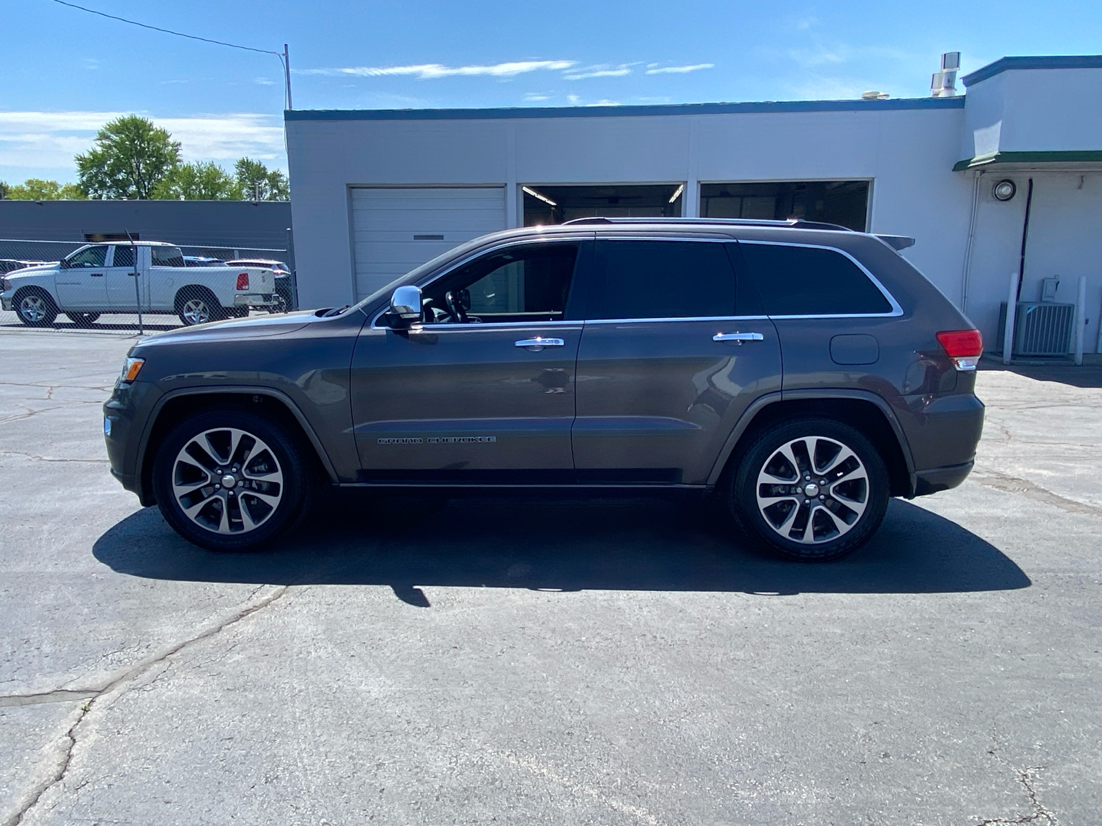 2018 JEEP GRAND CHEROKEE Overland 3