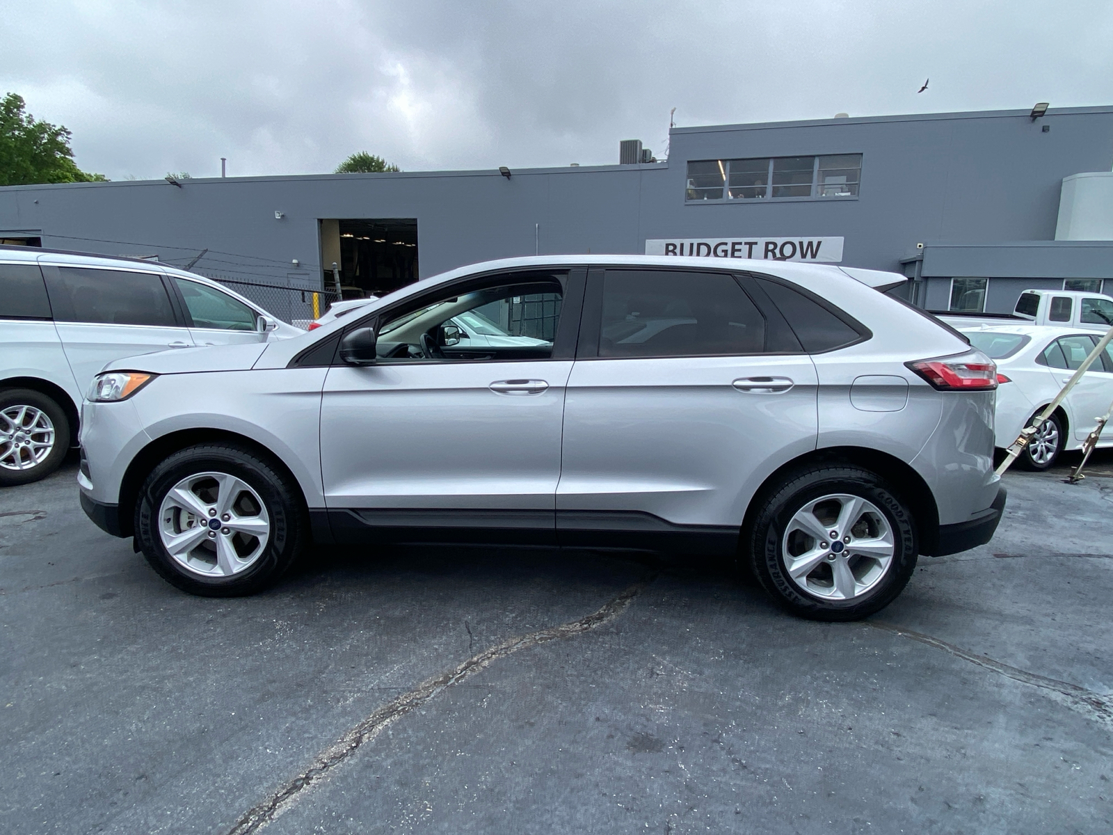 2019 FORD EDGE SE 3