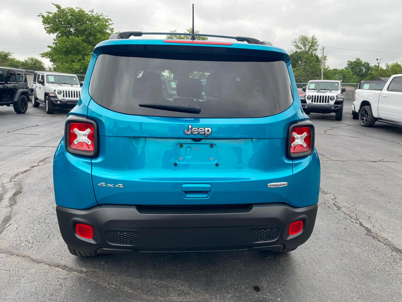 2022 JEEP RENEGADE Latitude 4