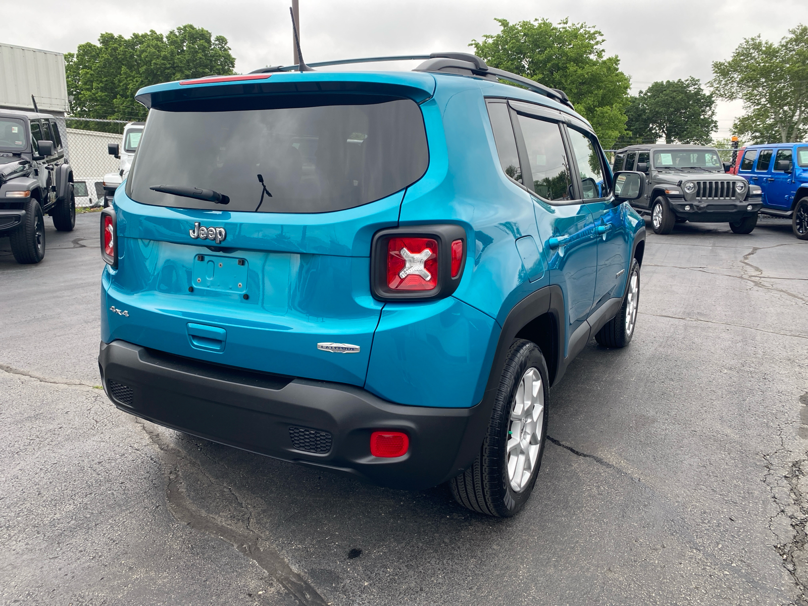 2022 JEEP RENEGADE Latitude 5