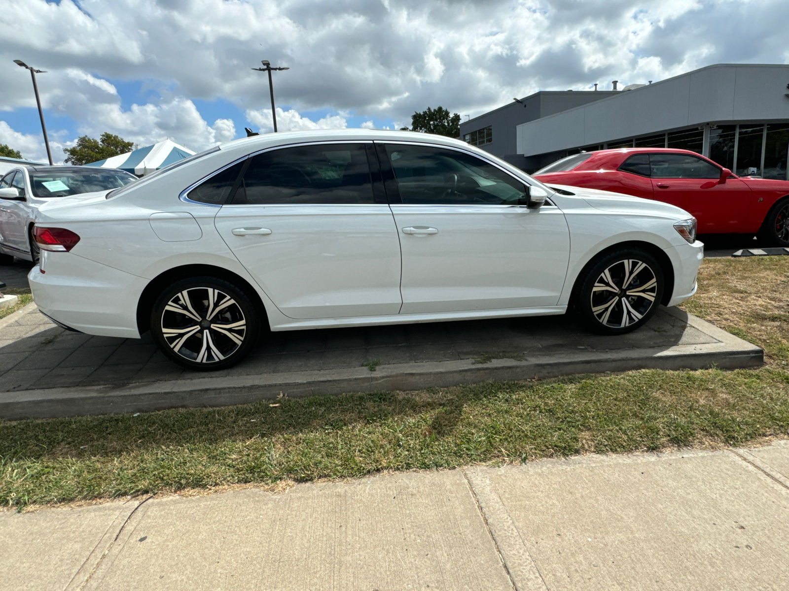 2022 VOLKSWAGEN PASSAT 2.0T SE 5