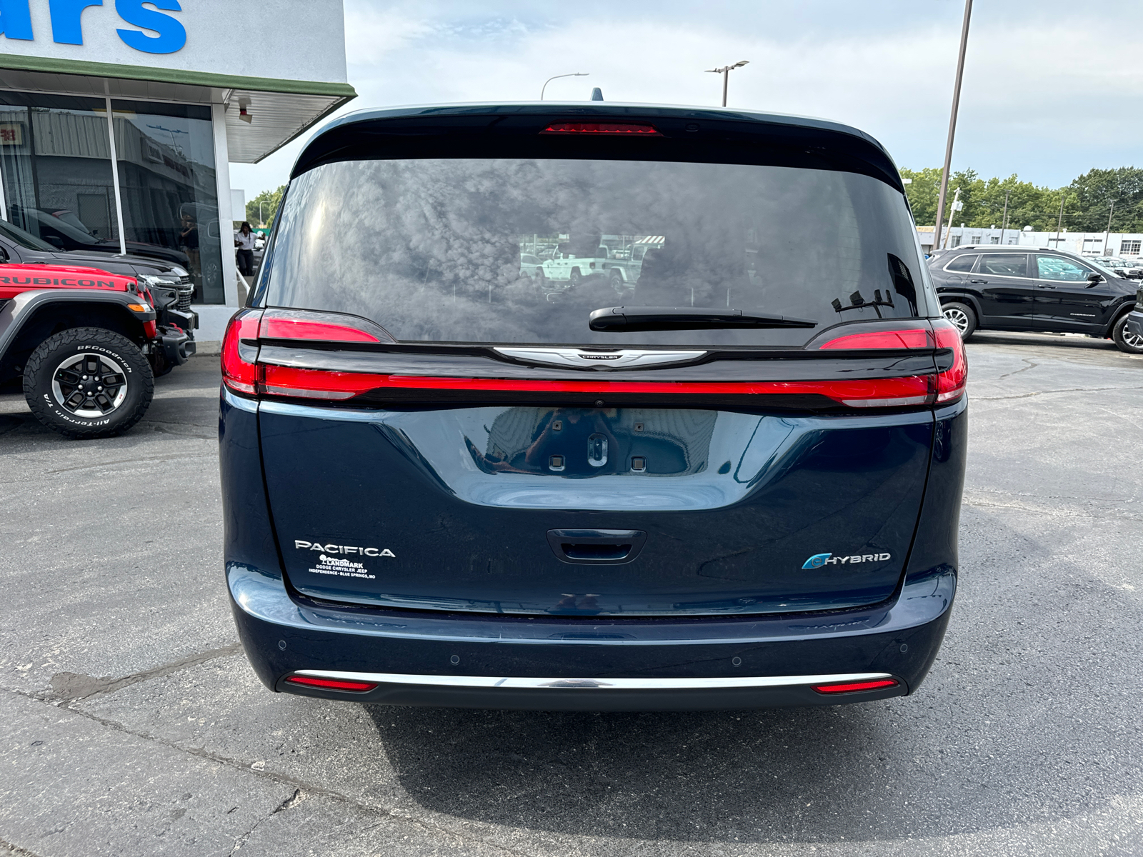 2022 CHRYSLER PACIFICA Hybrid Limited 4