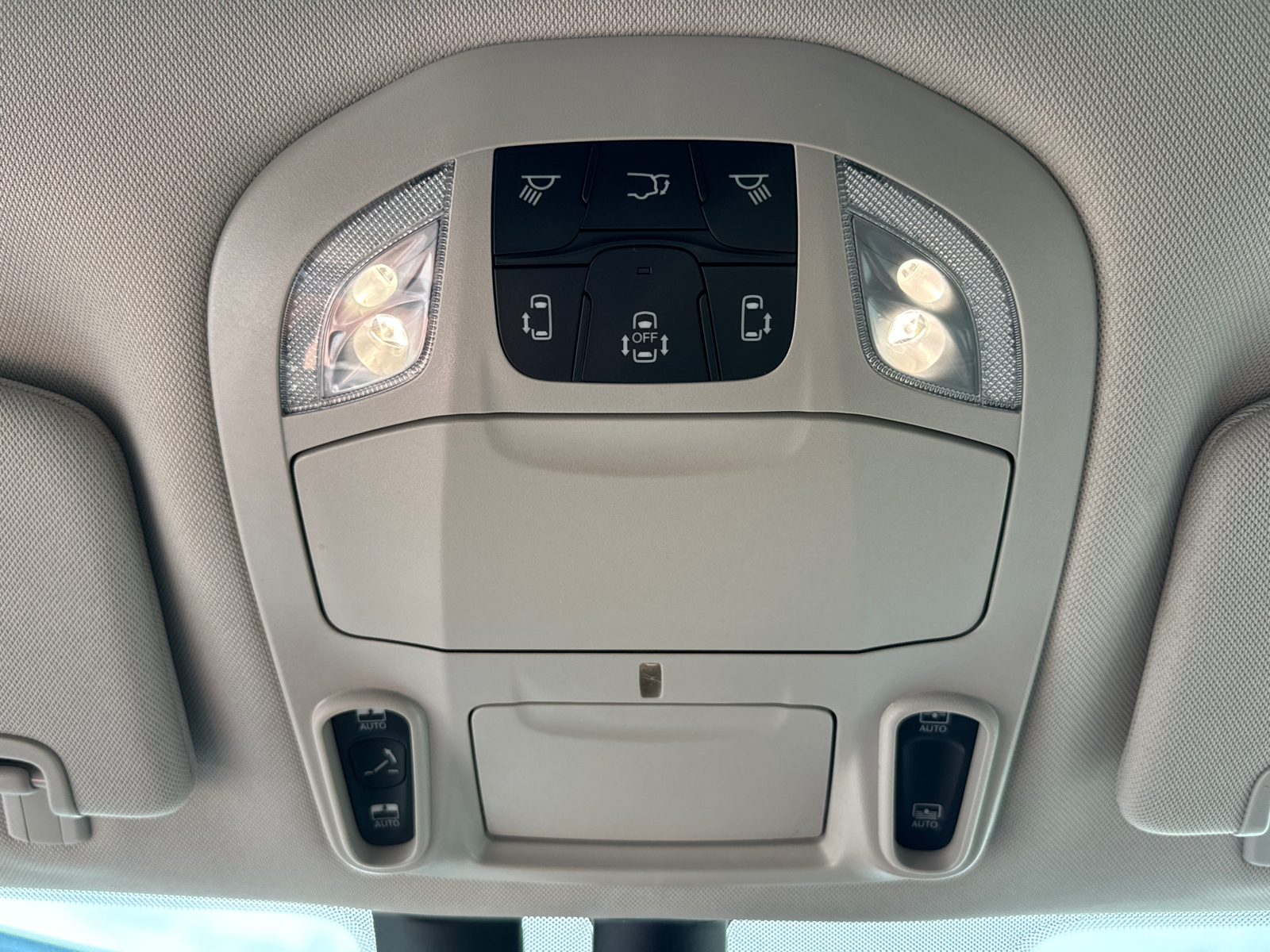 2022 CHRYSLER PACIFICA Hybrid Limited 11