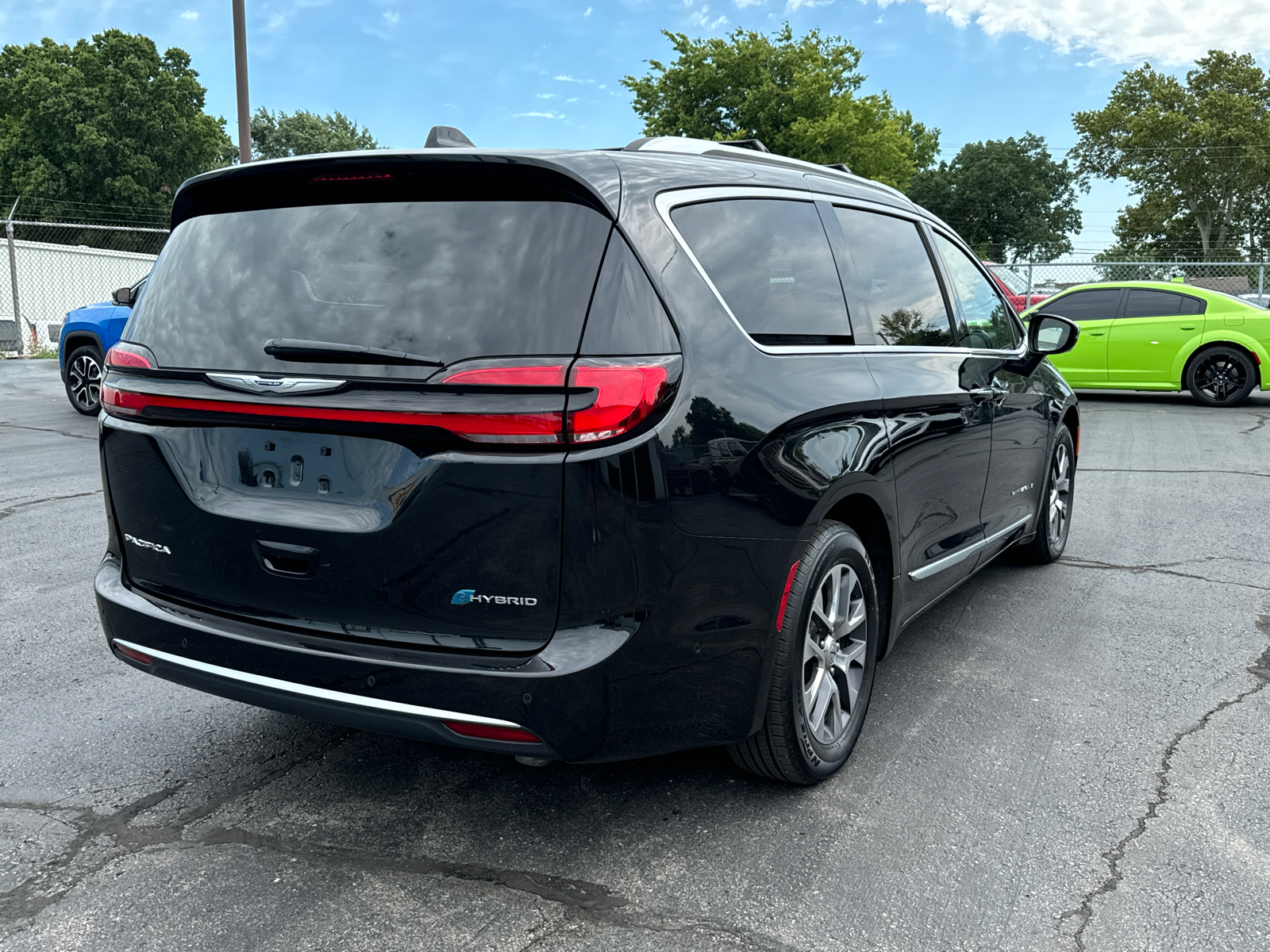 2022 CHRYSLER PACIFICA Hybrid Pinnacle 5