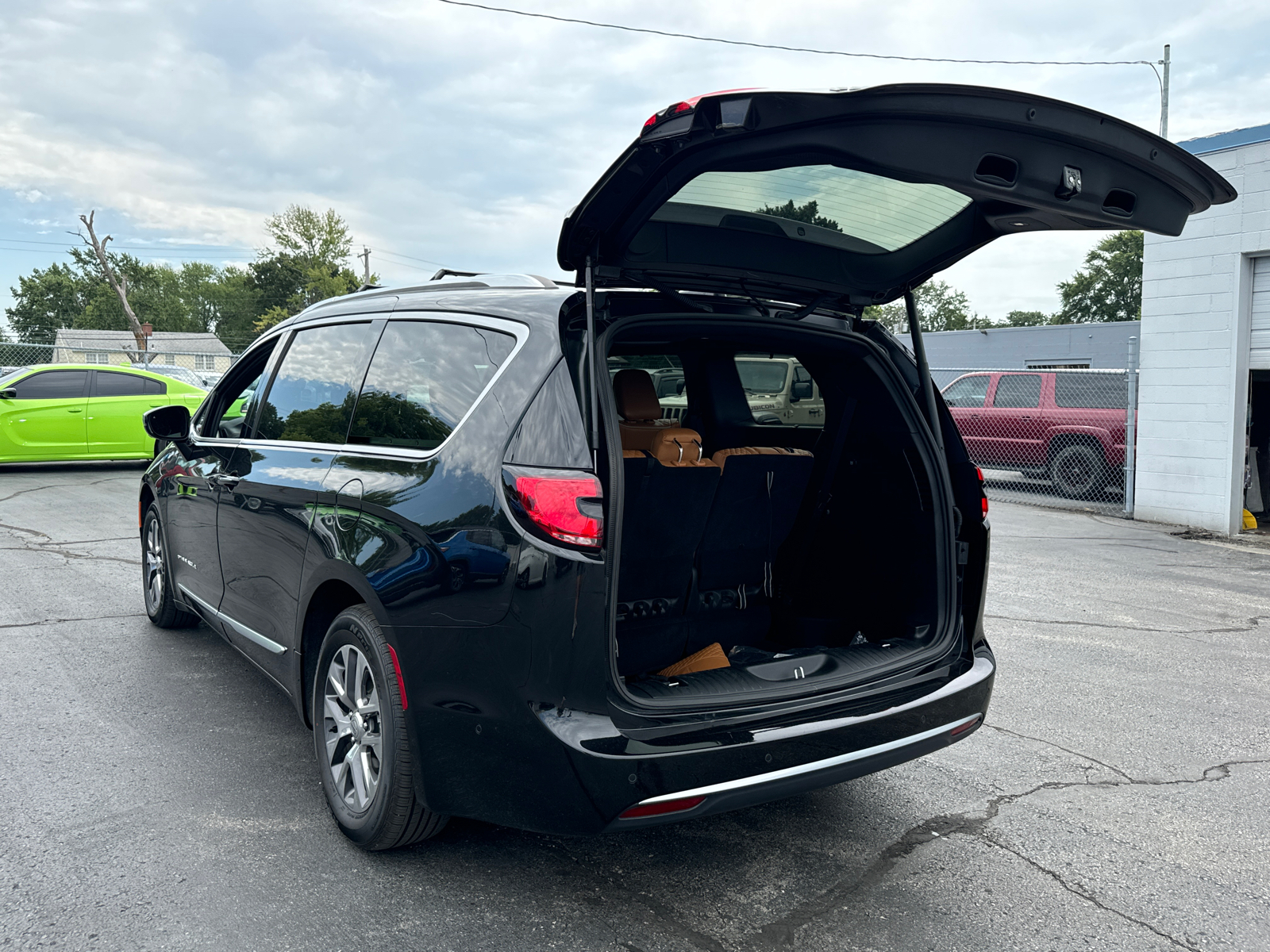 2022 CHRYSLER PACIFICA Hybrid Pinnacle 19