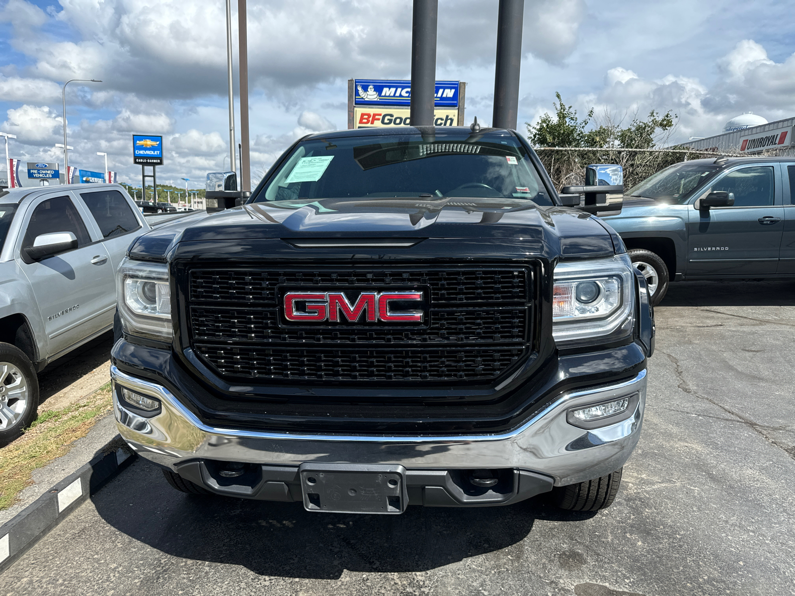 2017 GMC SIERRA 1500 SLE 2