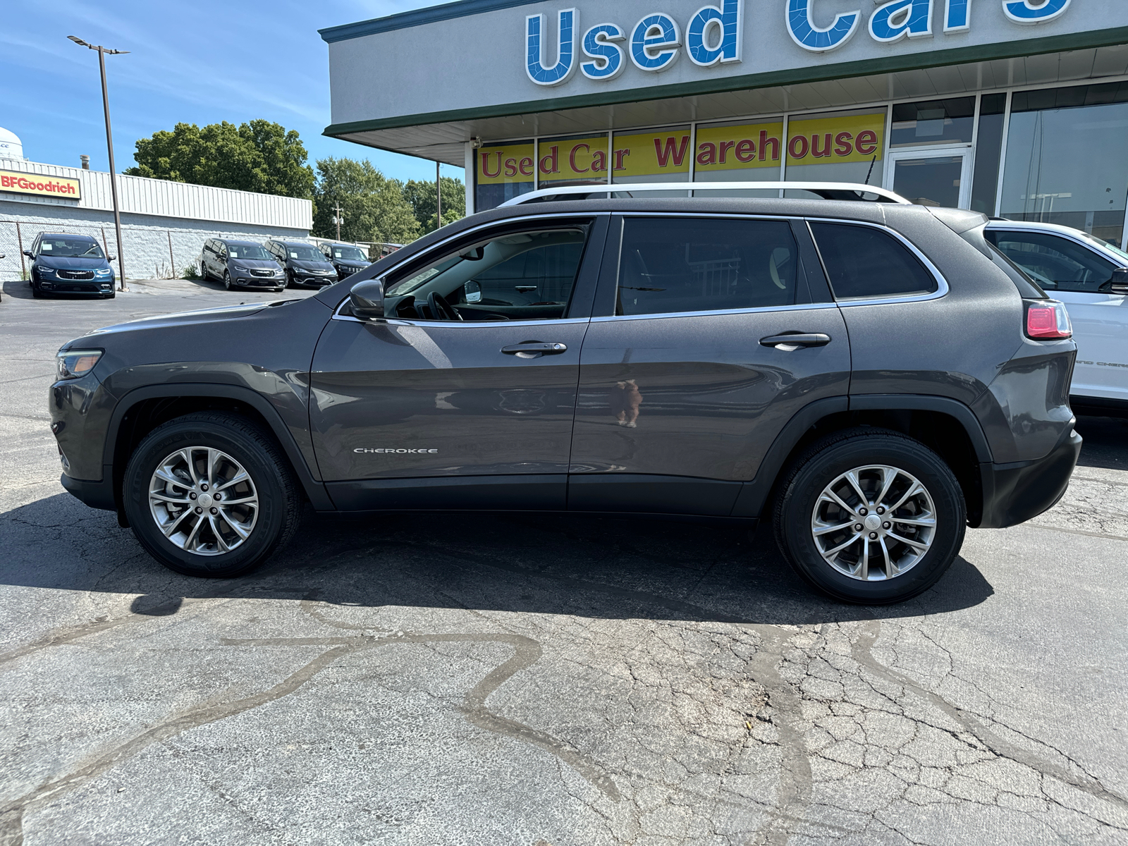 2021 JEEP CHEROKEE Latitude Lux 3