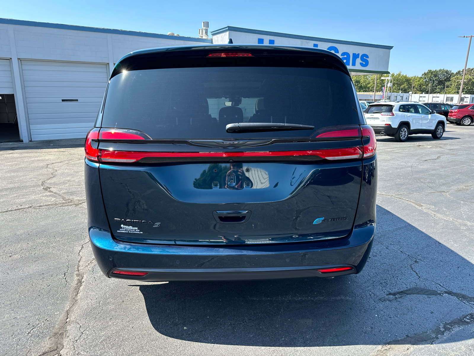 2022 CHRYSLER PACIFICA Hybrid Limited 4