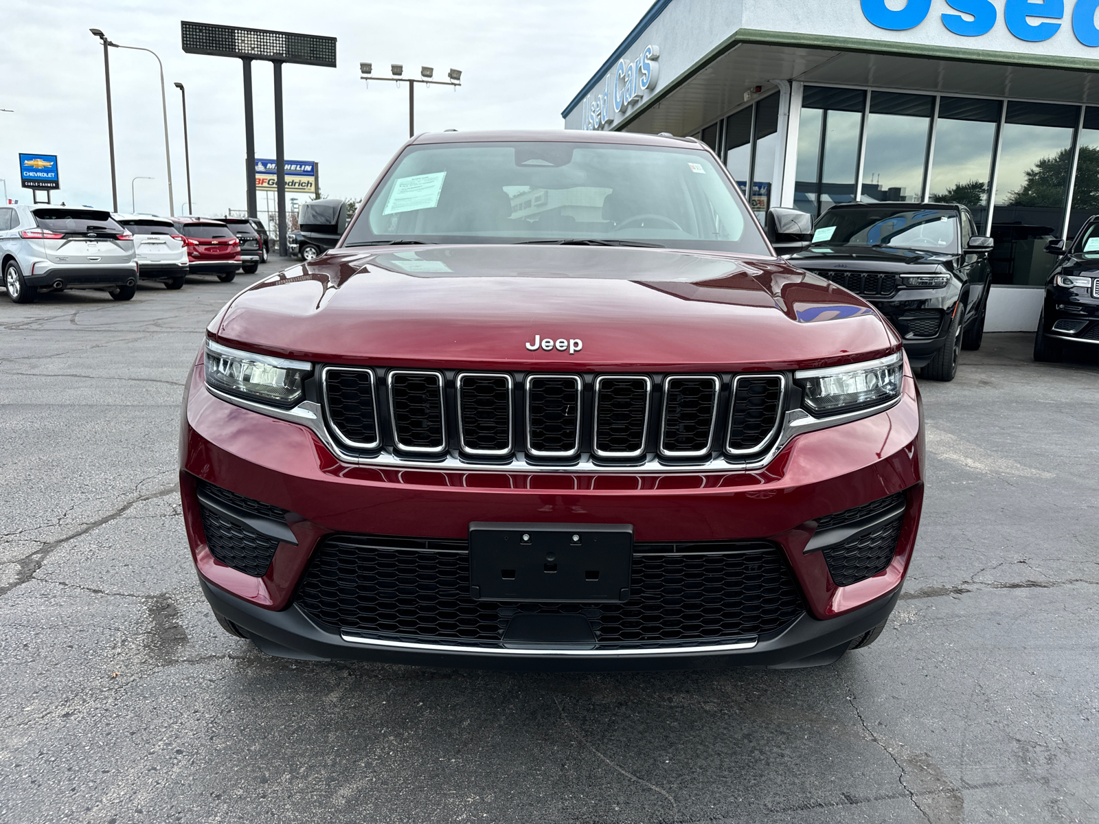 2022 JEEP GRAND CHEROKEE Laredo 2