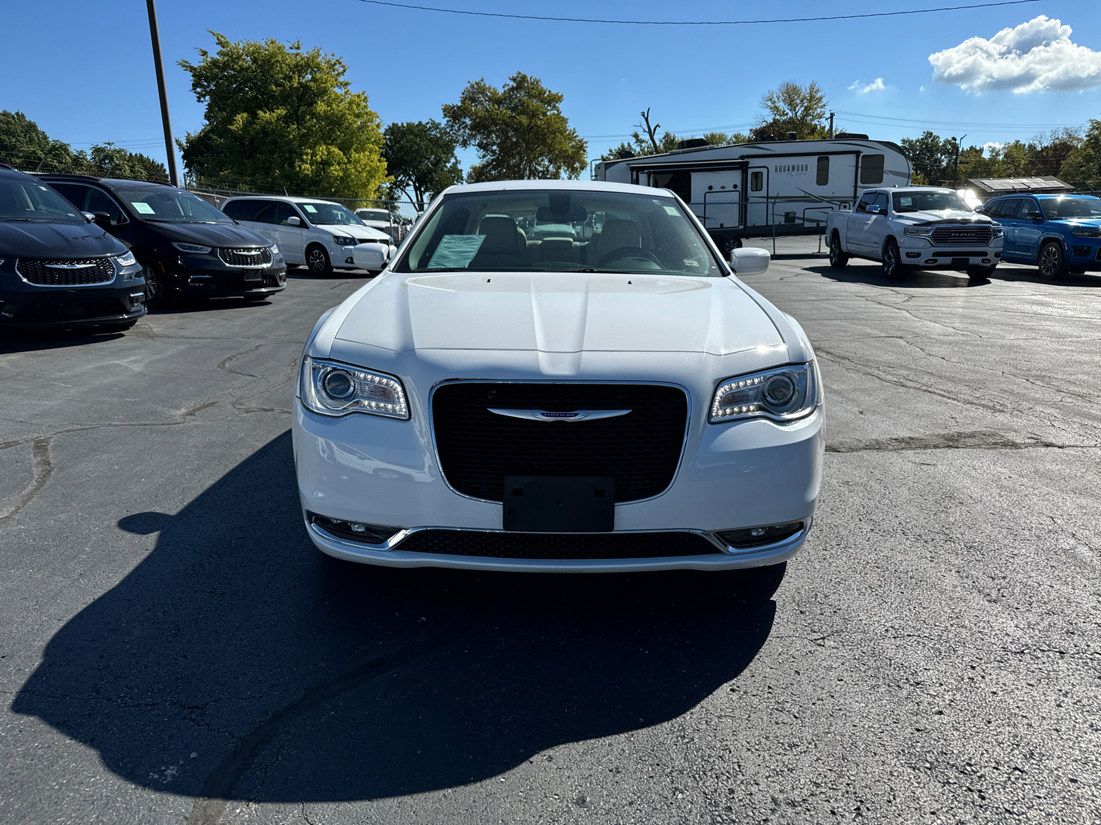 2019 CHRYSLER 300 Touring L 2