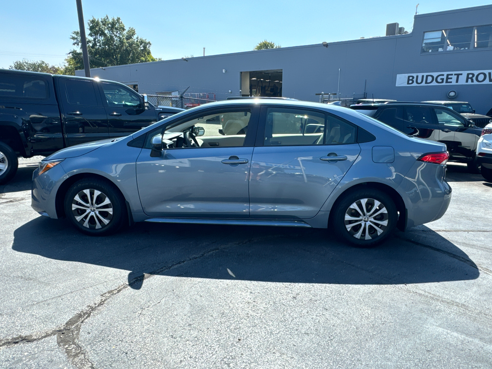 2022 TOYOTA COROLLA Hybrid LE 3