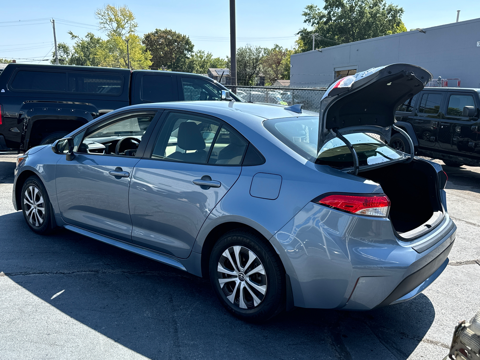 2022 TOYOTA COROLLA Hybrid LE 16