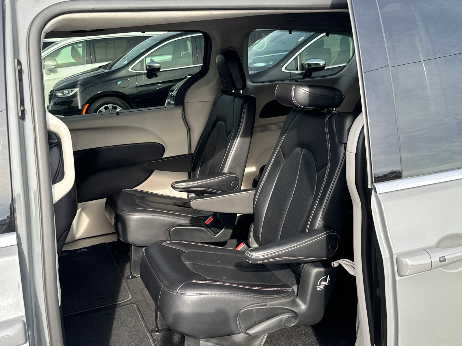 2022 CHRYSLER PACIFICA Touring L 7