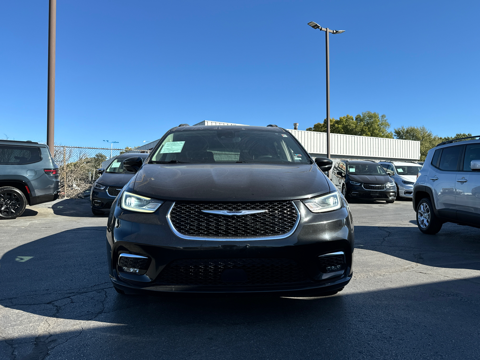 2022 CHRYSLER PACIFICA Touring L 2