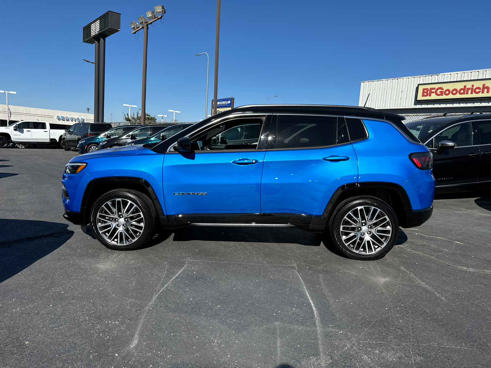 2023 JEEP COMPASS Limited 3