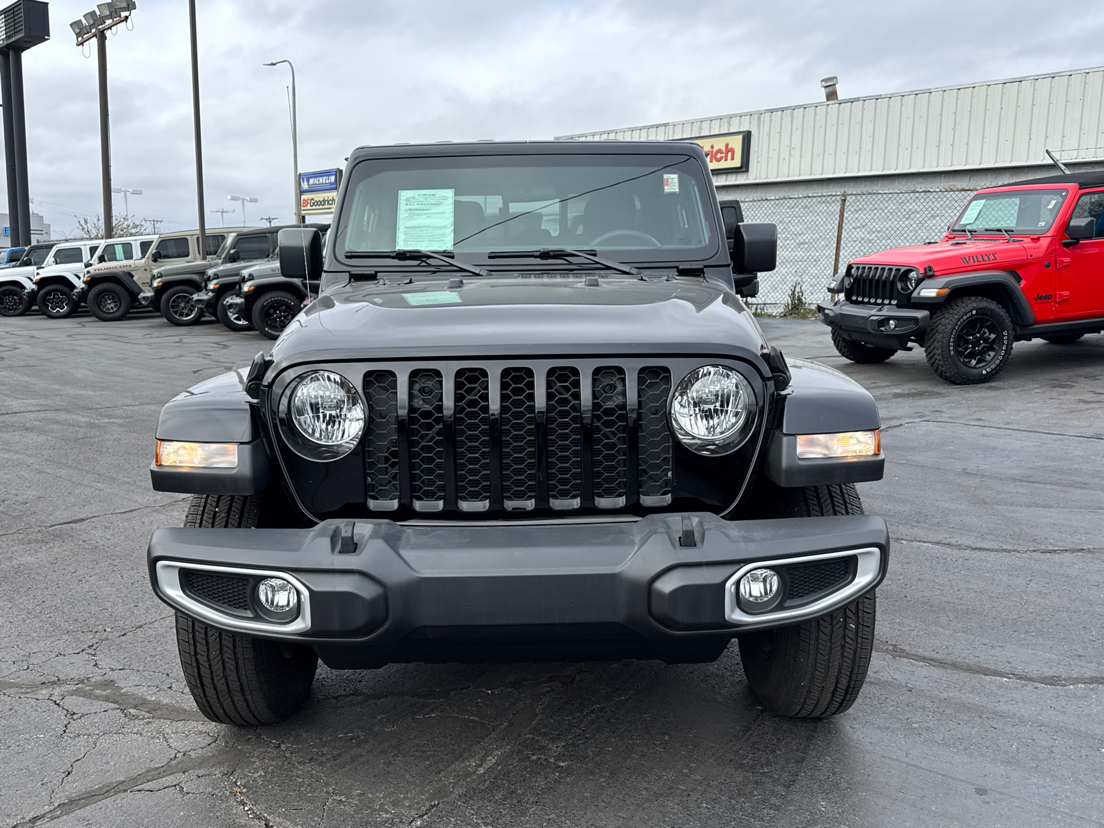 2023 JEEP GLADIATOR Sport S 2