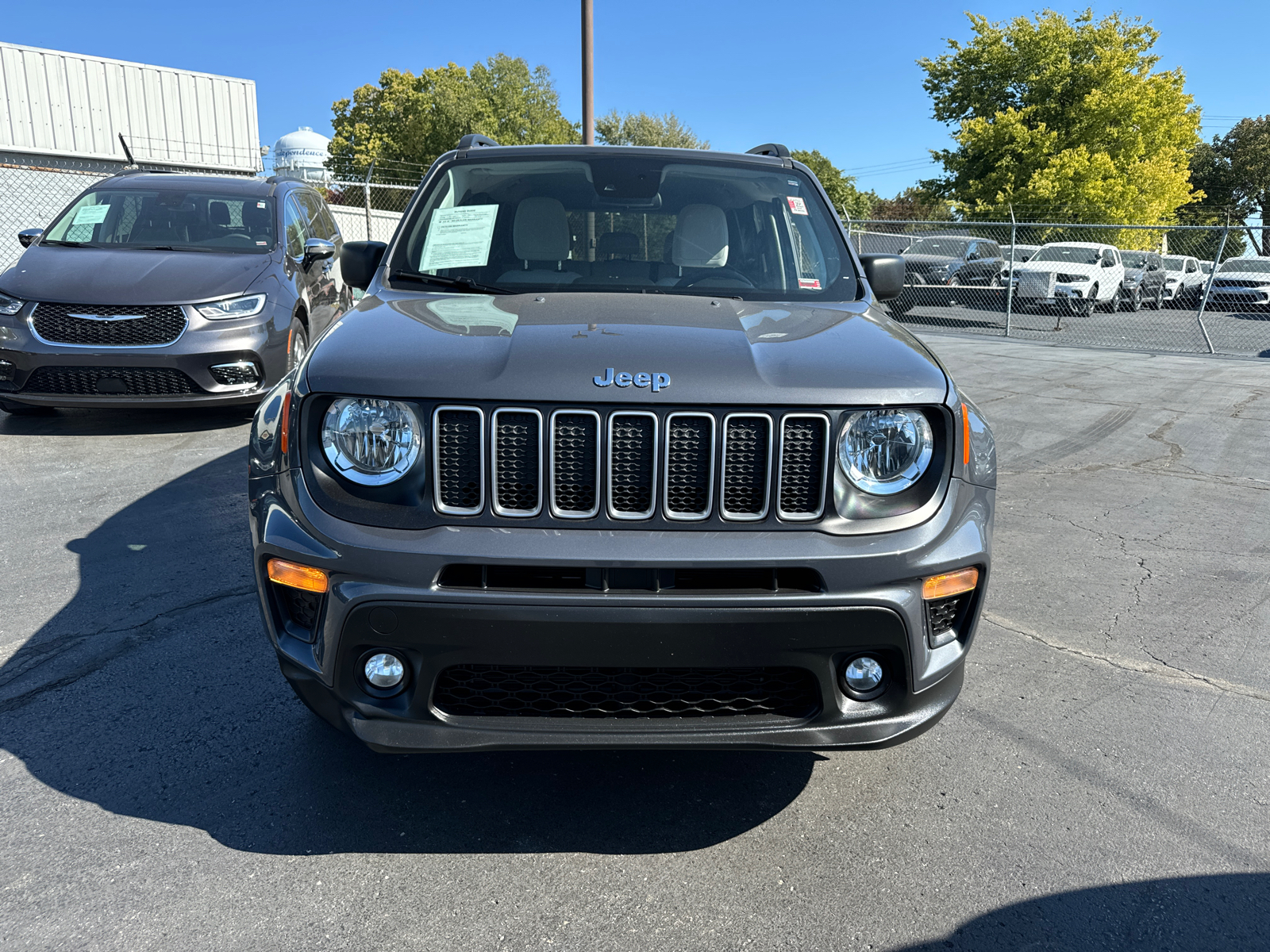 2022 JEEP RENEGADE Latitude 2