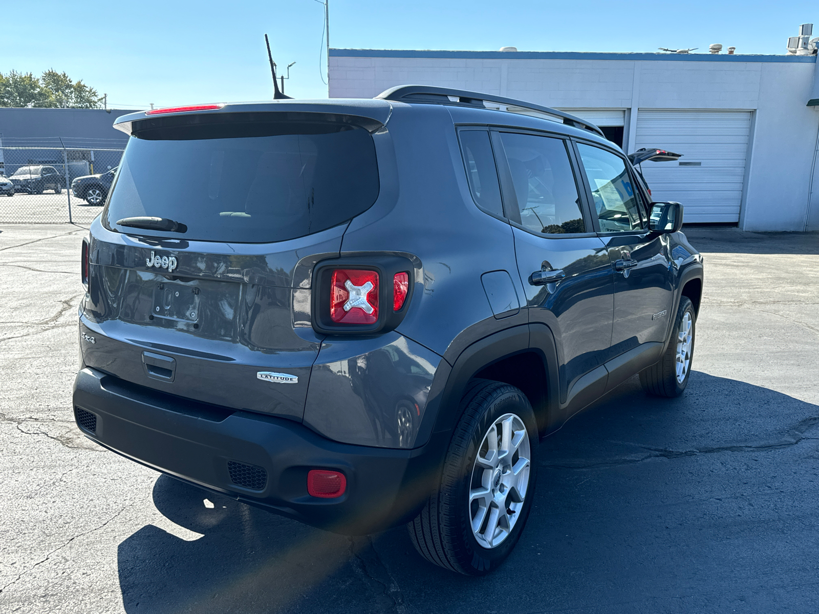 2022 JEEP RENEGADE Latitude 5