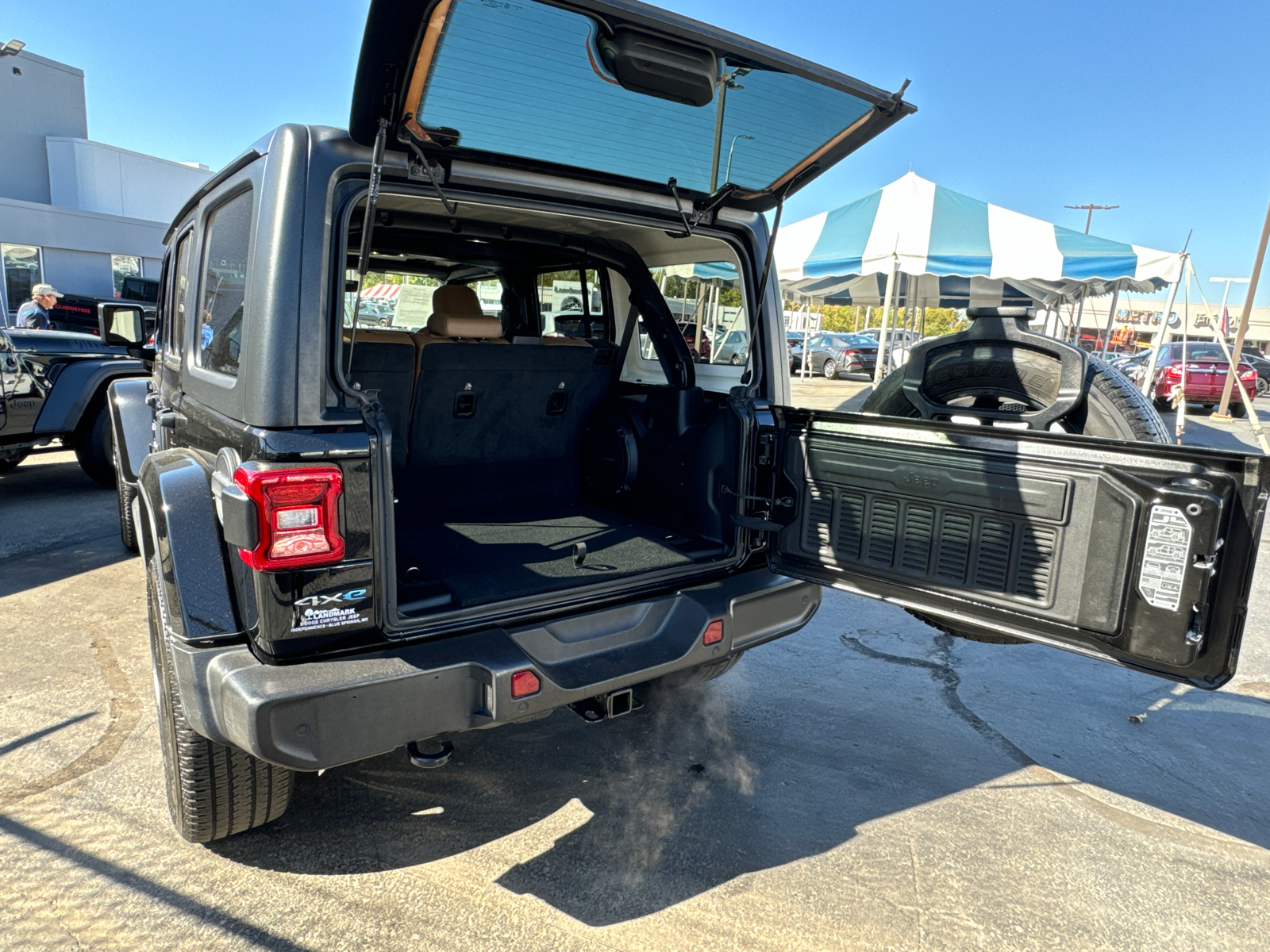 2021 JEEP WRANGLER 4XE Unlimited Sahara 18