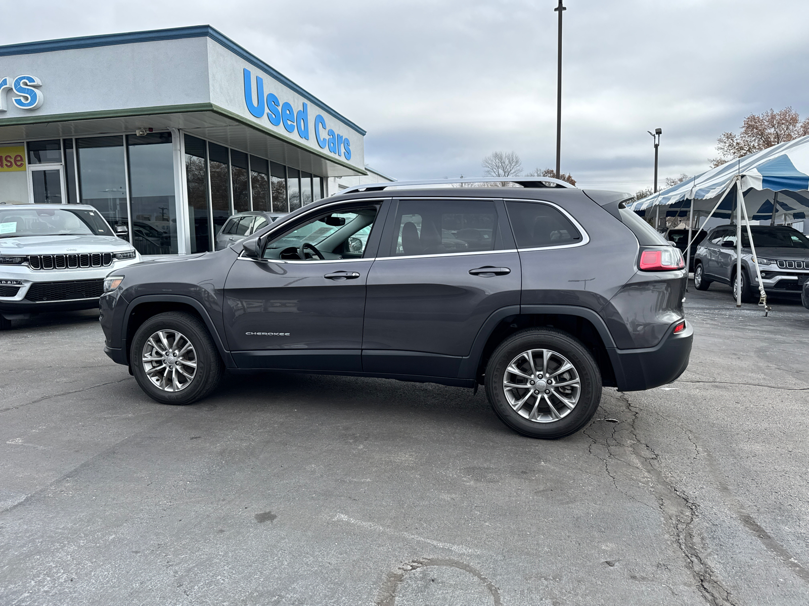 2021 JEEP CHEROKEE Latitude Lux 3