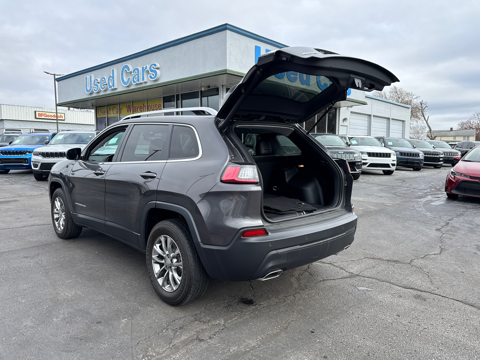 2021 JEEP CHEROKEE Latitude Lux 17