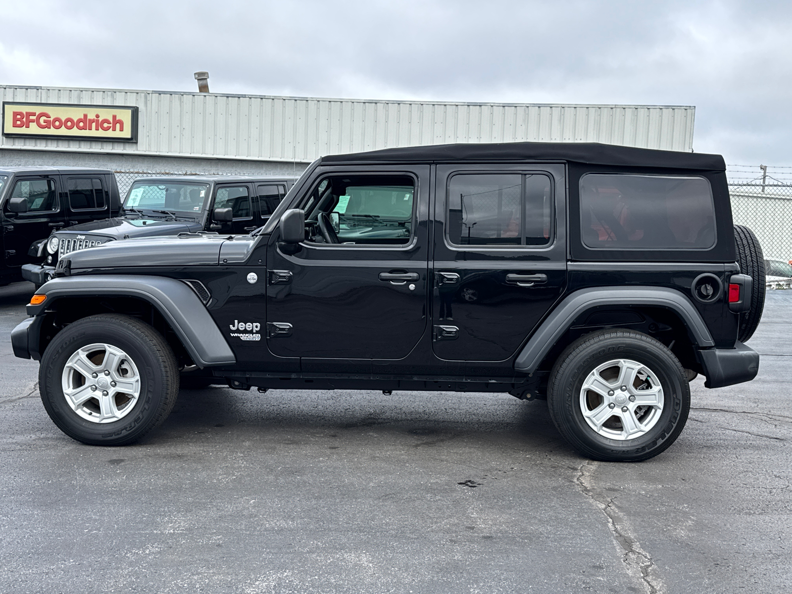 2018 JEEP WRANGLER UNLIMITED Sport S 3