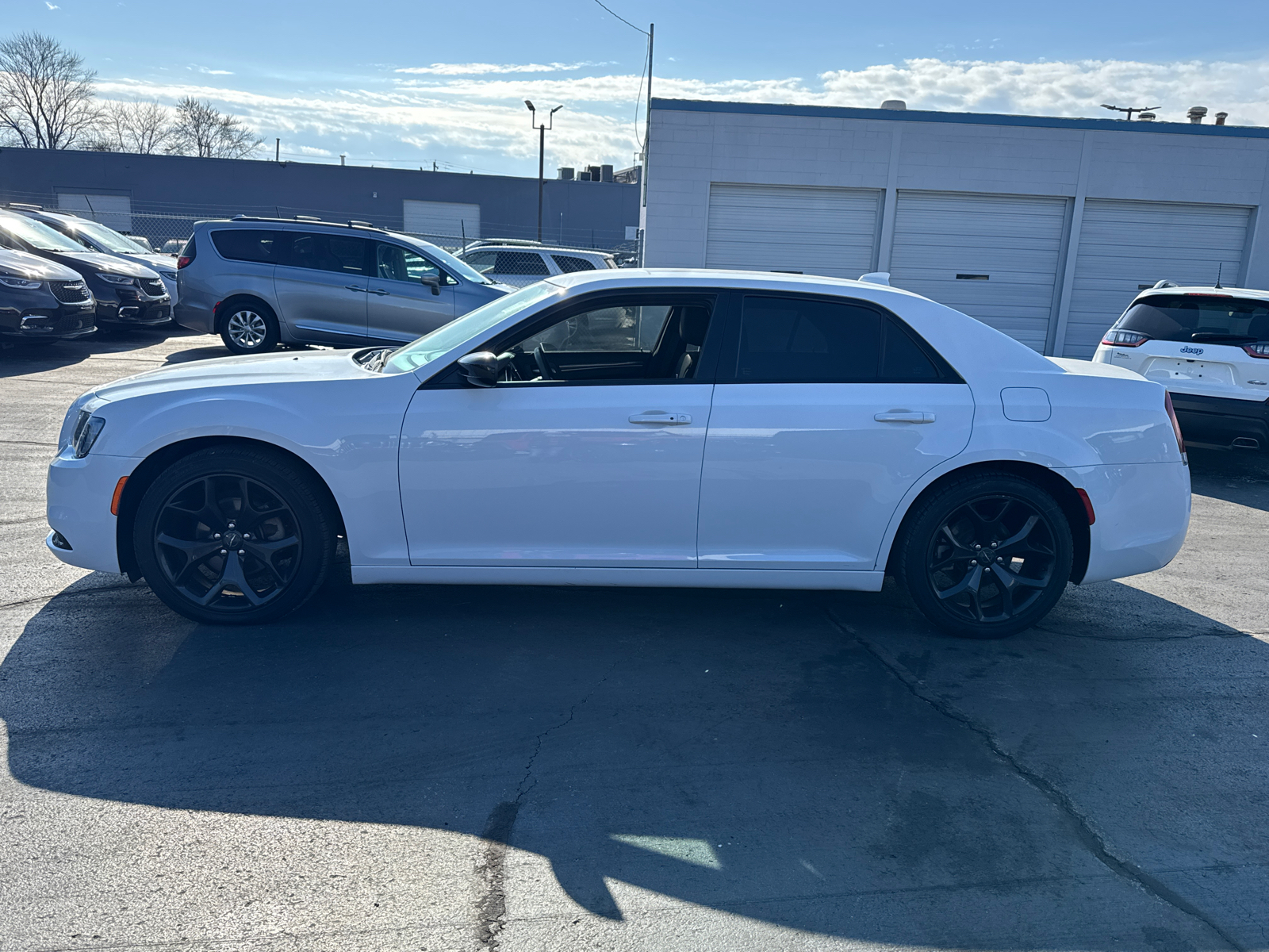 2021 CHRYSLER 300 Touring 3