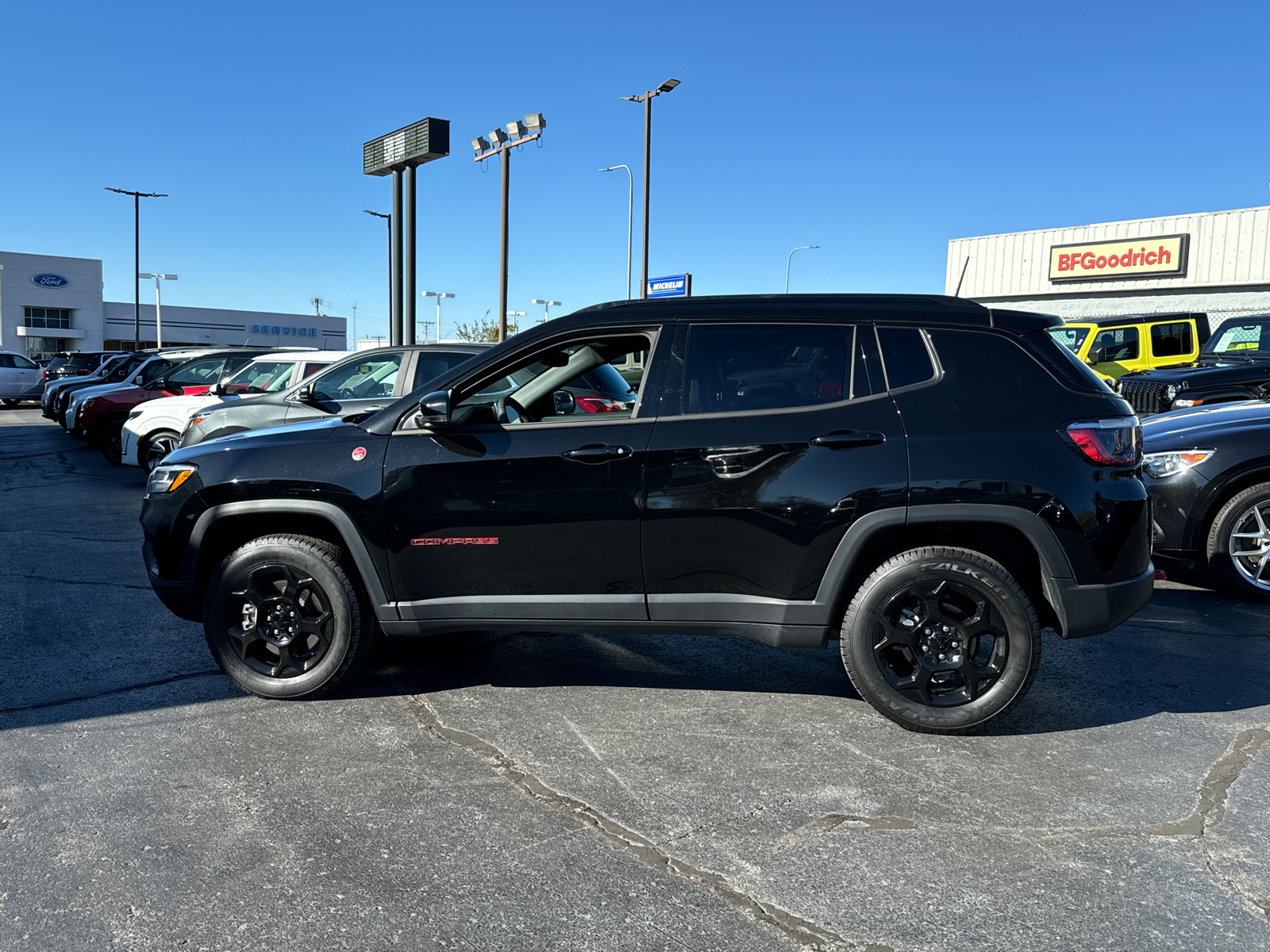 2023 JEEP COMPASS Trailhawk 3