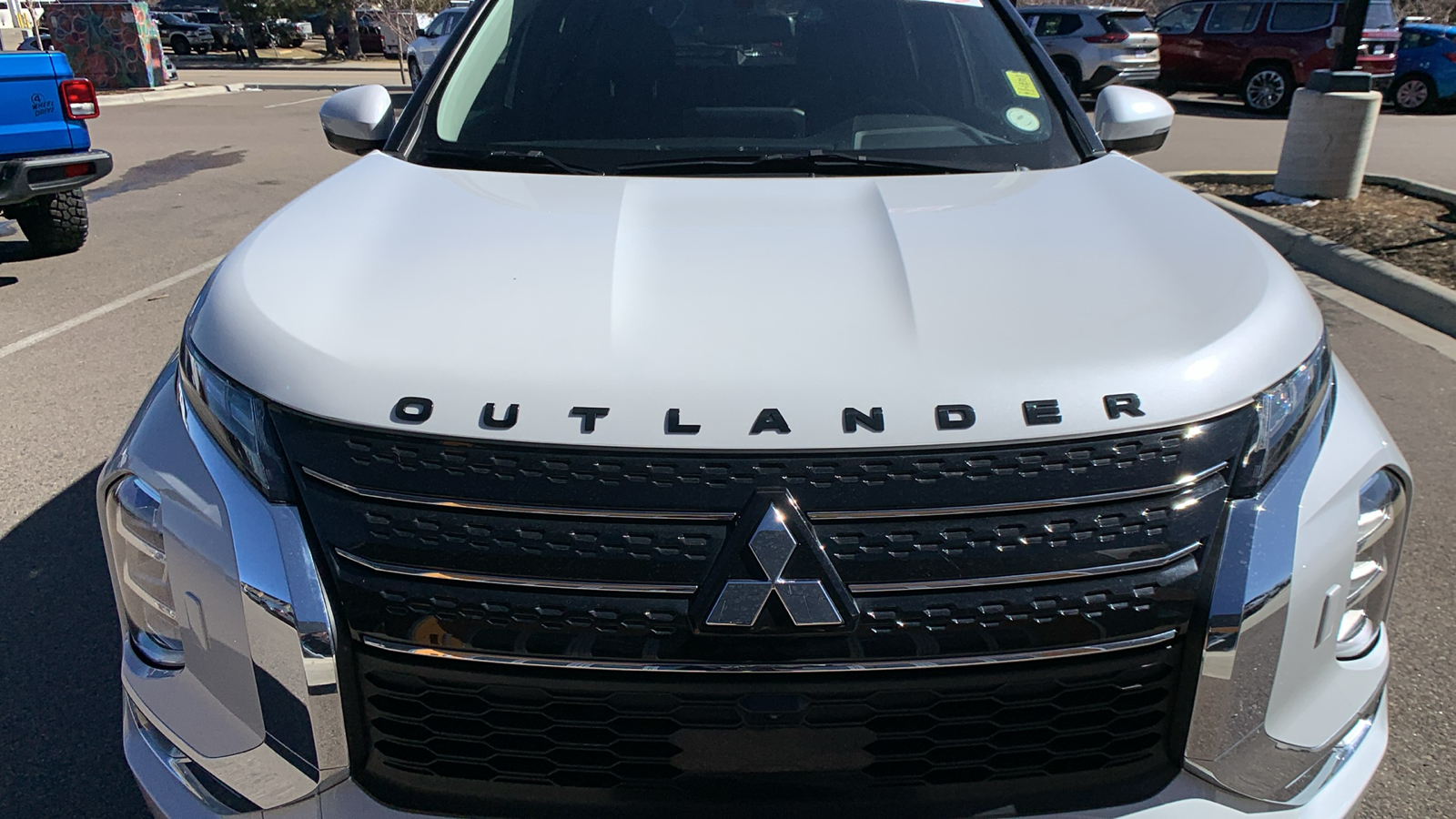 2023 Mitsubishi Outlander PHEV SE 6