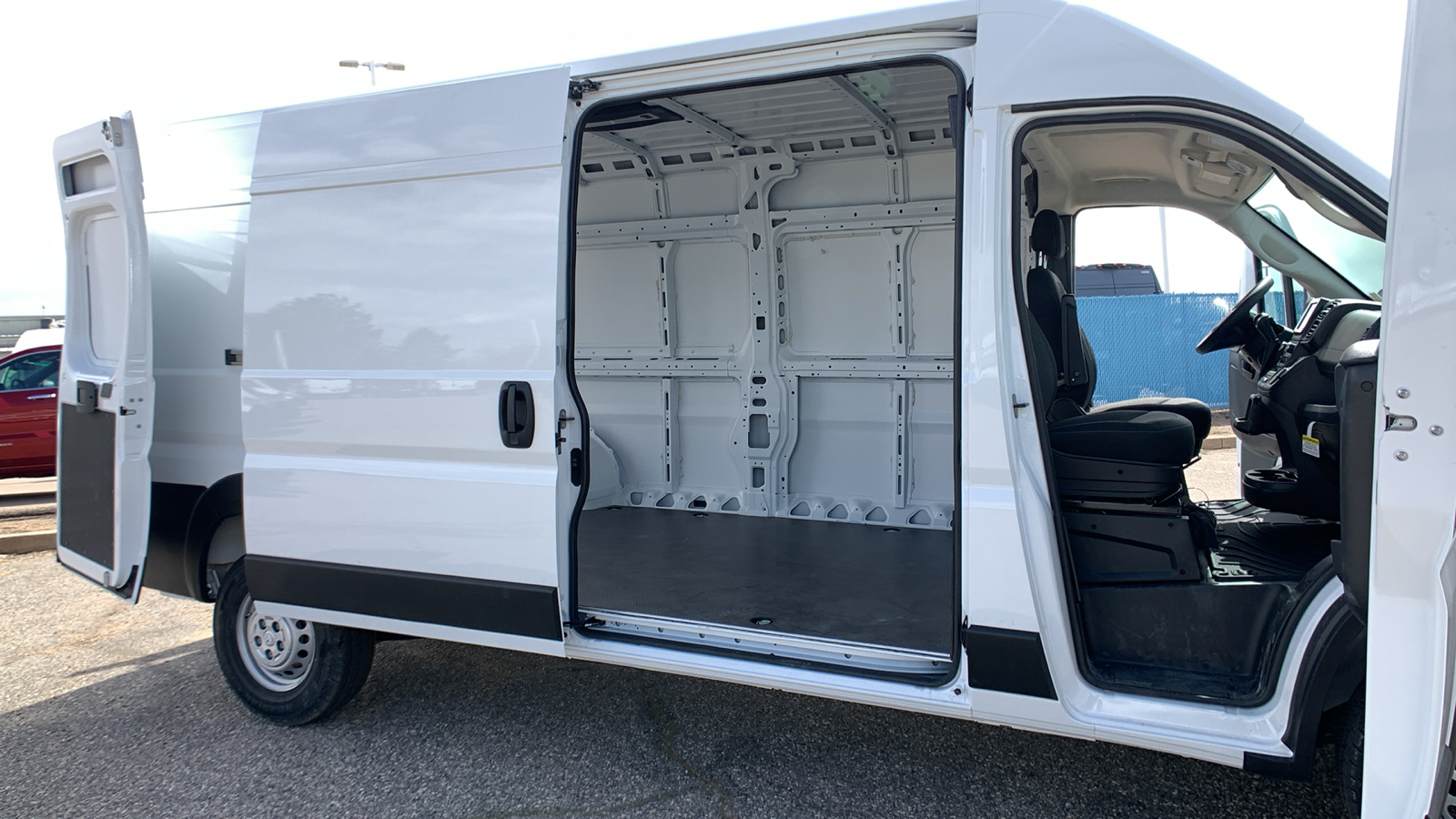 2024 Ram ProMaster Cargo Van Tradesman 26