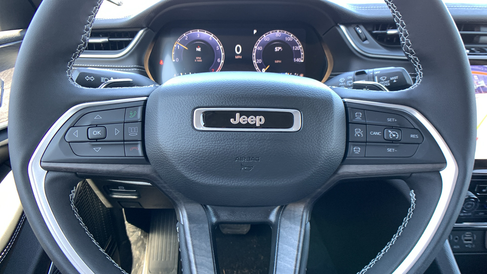 2023 Jeep Grand Cherokee Limited 23
