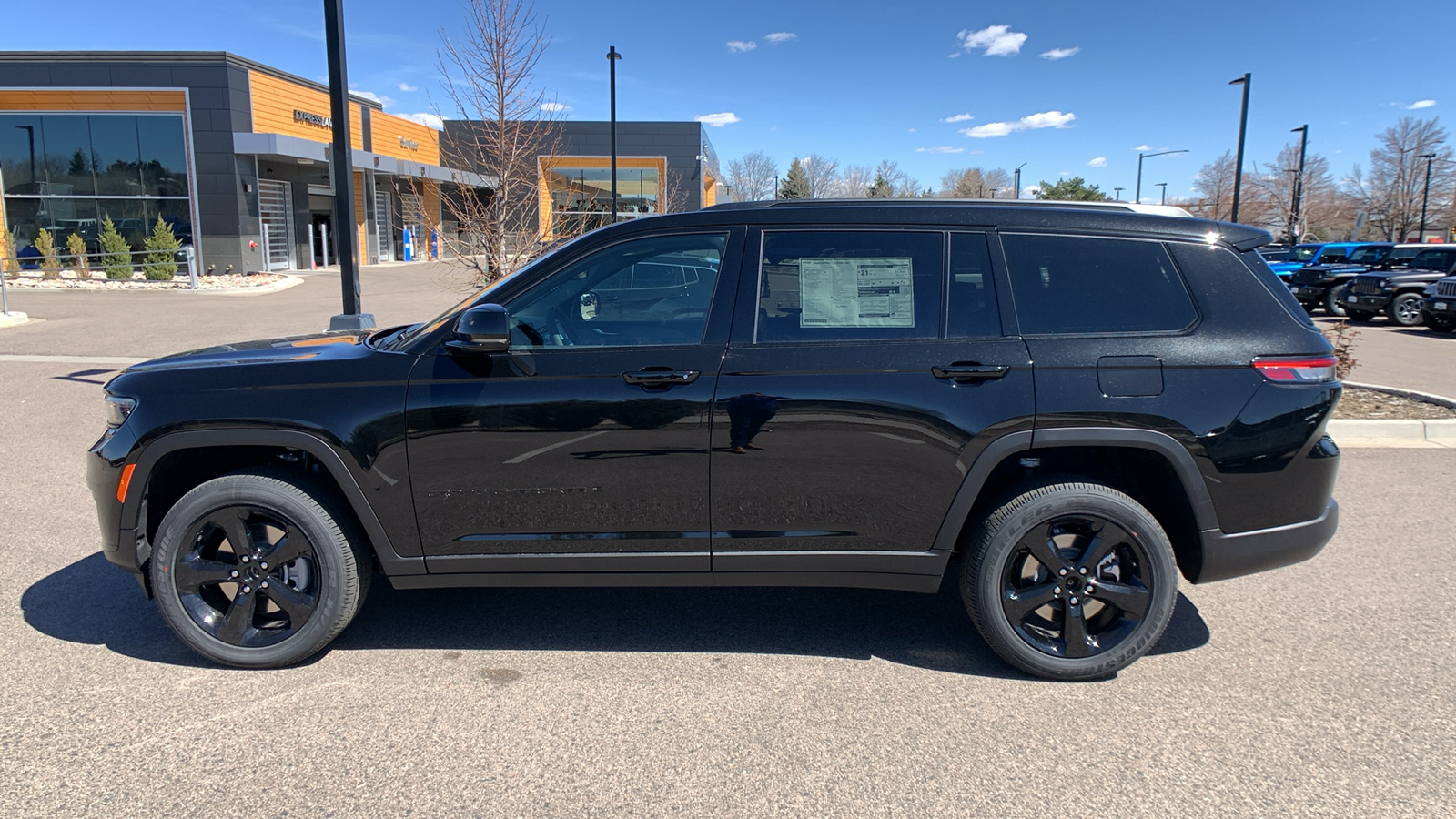 2024 Jeep Grand Cherokee L Altitude X 10