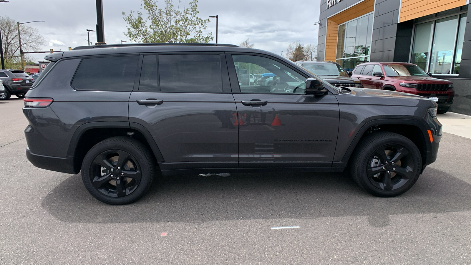 2024 Jeep Grand Cherokee L Altitude 5